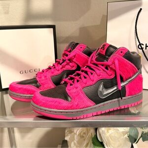 Run The Jewels x Nike Dunk High SB - Men’s 6.5/Women’s 8